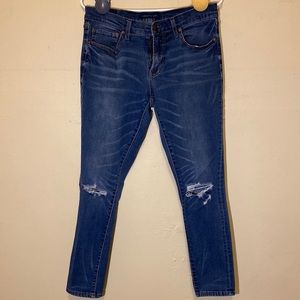 Aeropostale blue jeans  30x30. Used but in good condition
